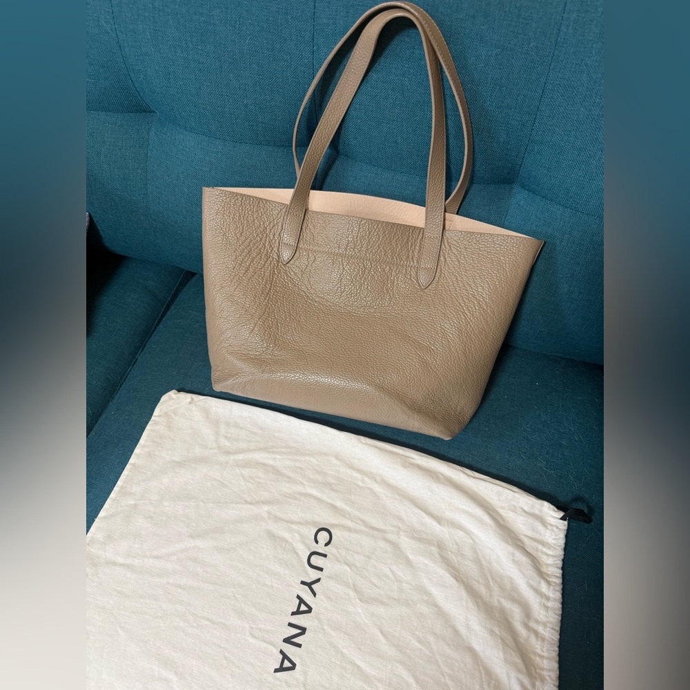 Cuyana Structured Italian Leather Tote | Crème / Light Gray | With Dust Bag